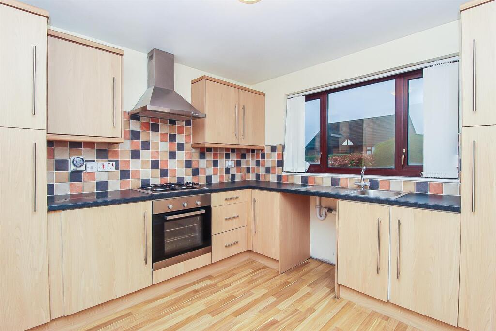 House in Wakefield - View 2