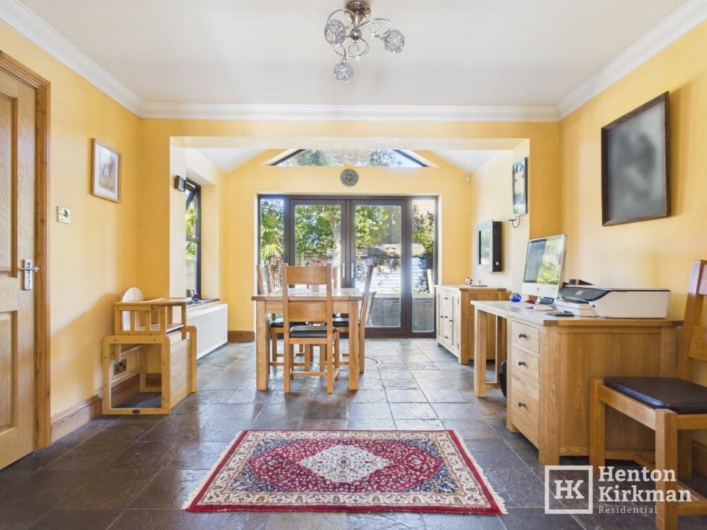 House in Basildon, Queens Park, Billericay - View 4