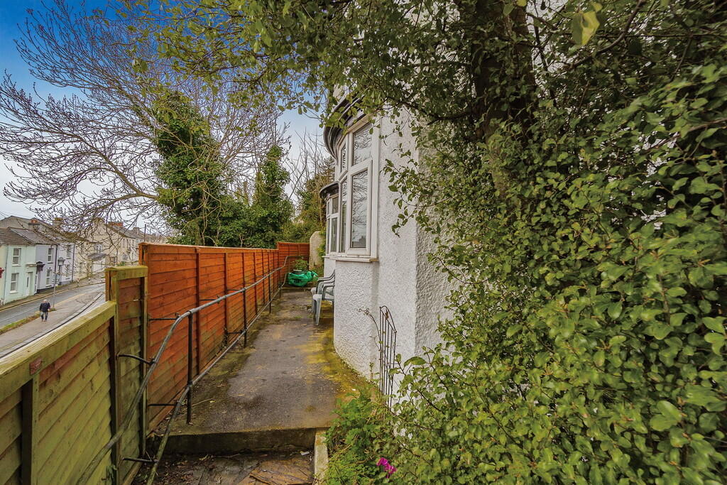 Old Laira Road, Laira photo 3