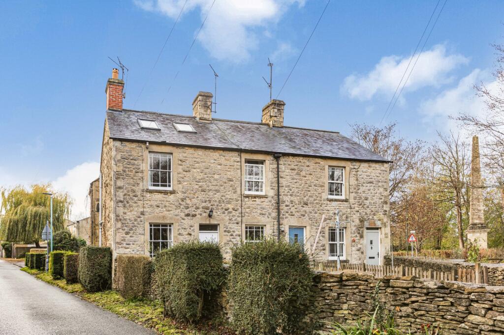 3-bed terraced on Mount Street, Cirencester, Gloucestershire, GL7, £425,000