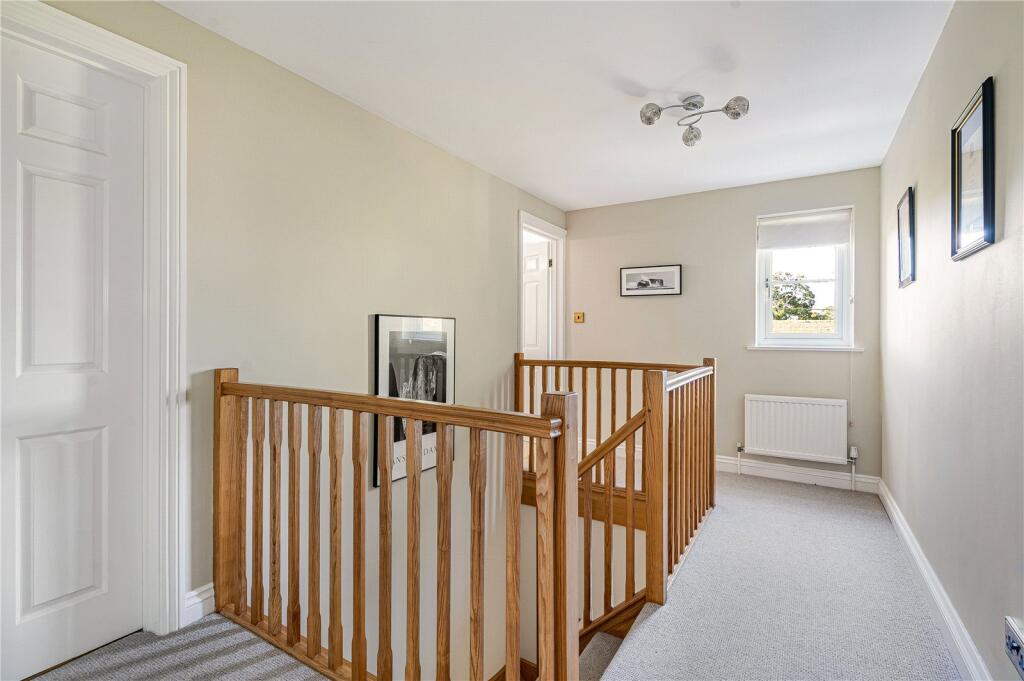House in Cotswold, Windrush - More