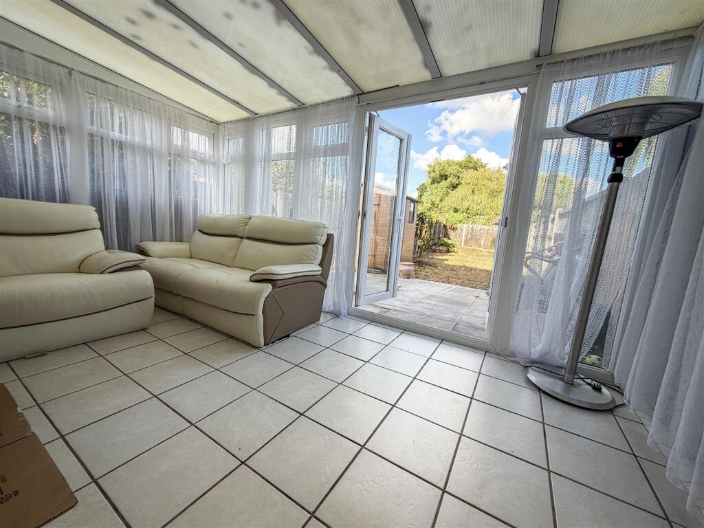 House in Clacton-on-Sea, Great Clacton - View 3