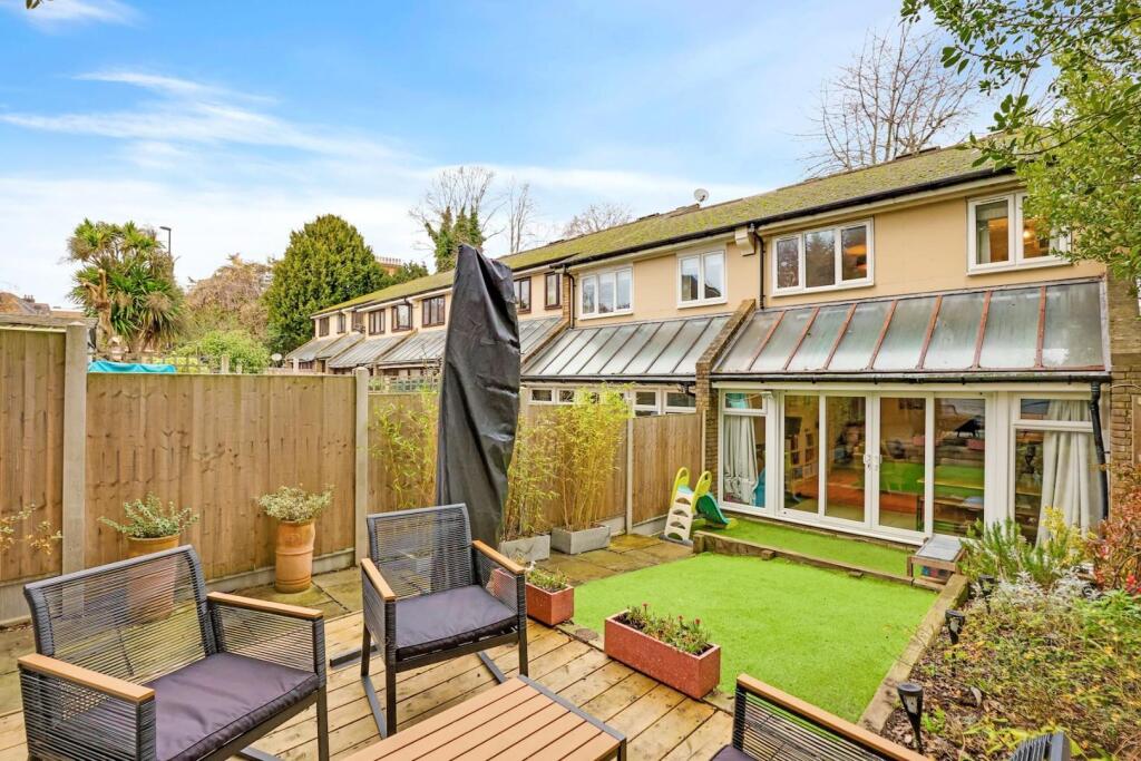 Main image of property: Colvin Close, Lawrie Park Road, Sydenham