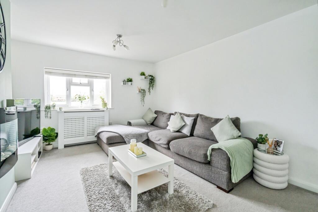 Apartment in Portsmouth - View 2