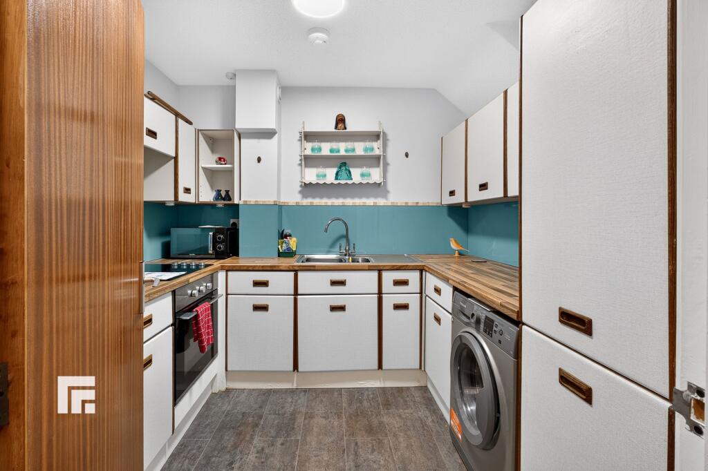 Apartment in Cardiff - View 3