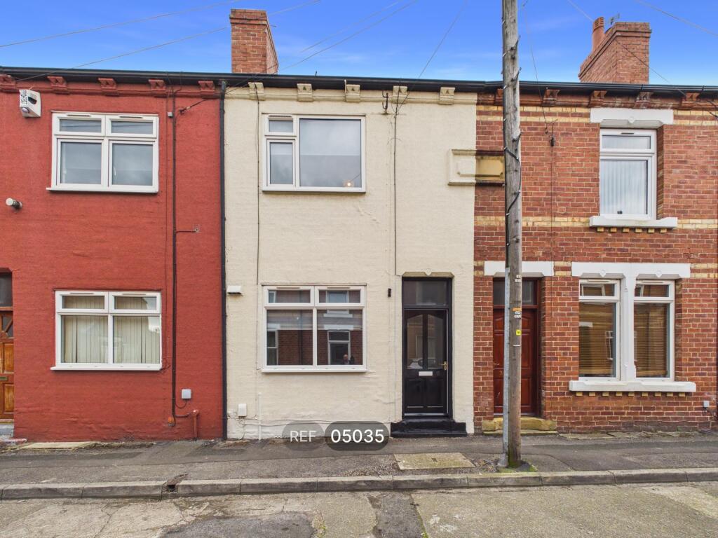Main image of property: 5, Ridgefield Street, Castleford, WF10 5BY