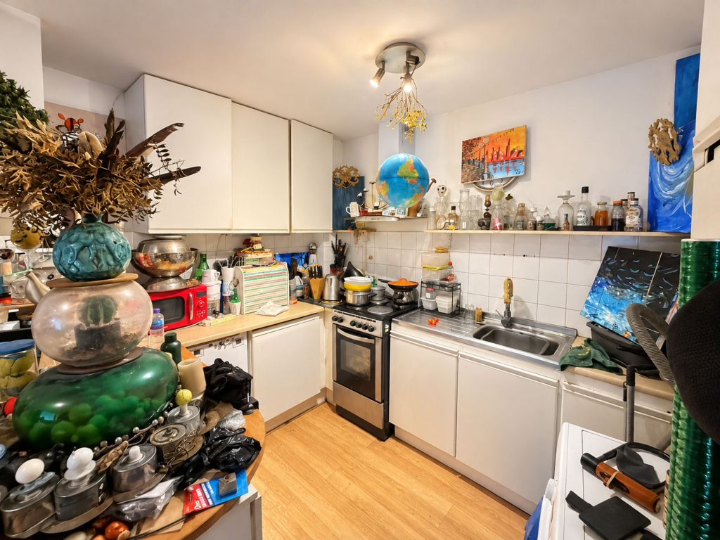 Apartment in London - View 2