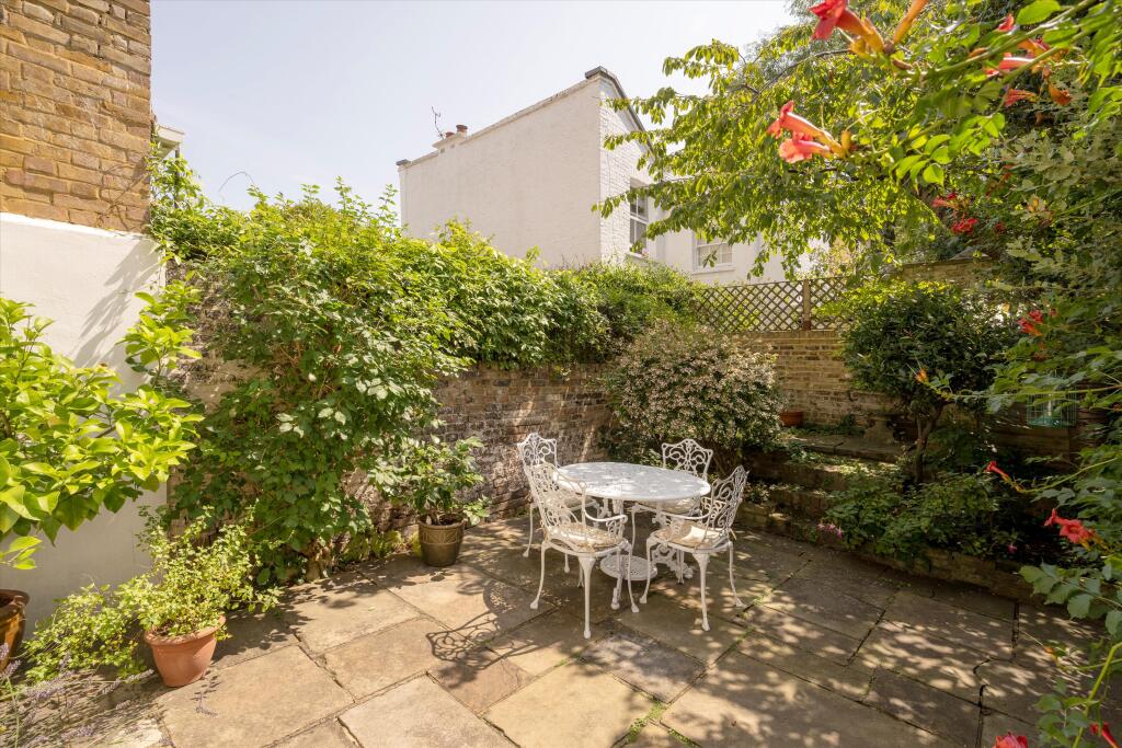 Queensdale Road, London, W11 - View 2
