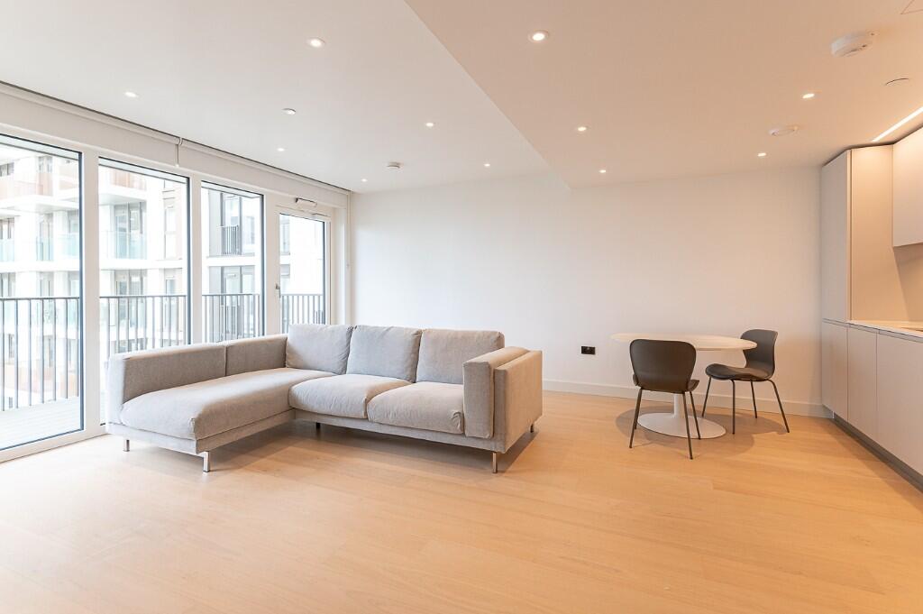 Main image of property: White City Living, Lincoln Apartments, Fountain Park Way, White City, W12