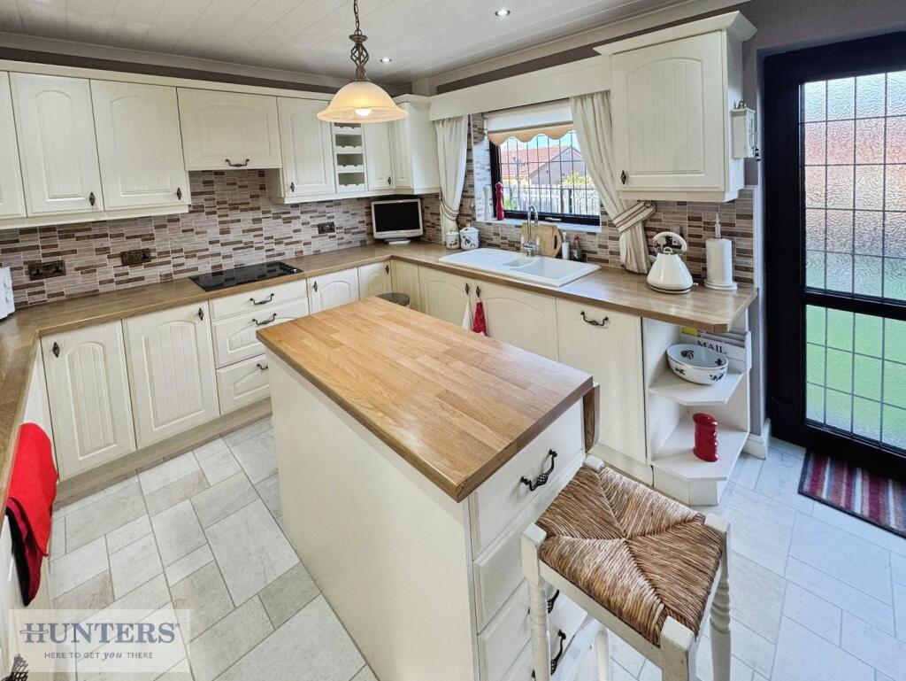 Kendal Close, Peterlee, County Durham, SR8 1PL photo 4