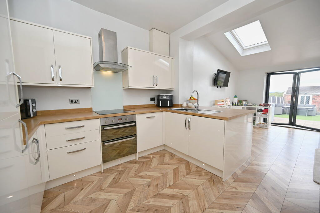 House in Sheffield - View 3