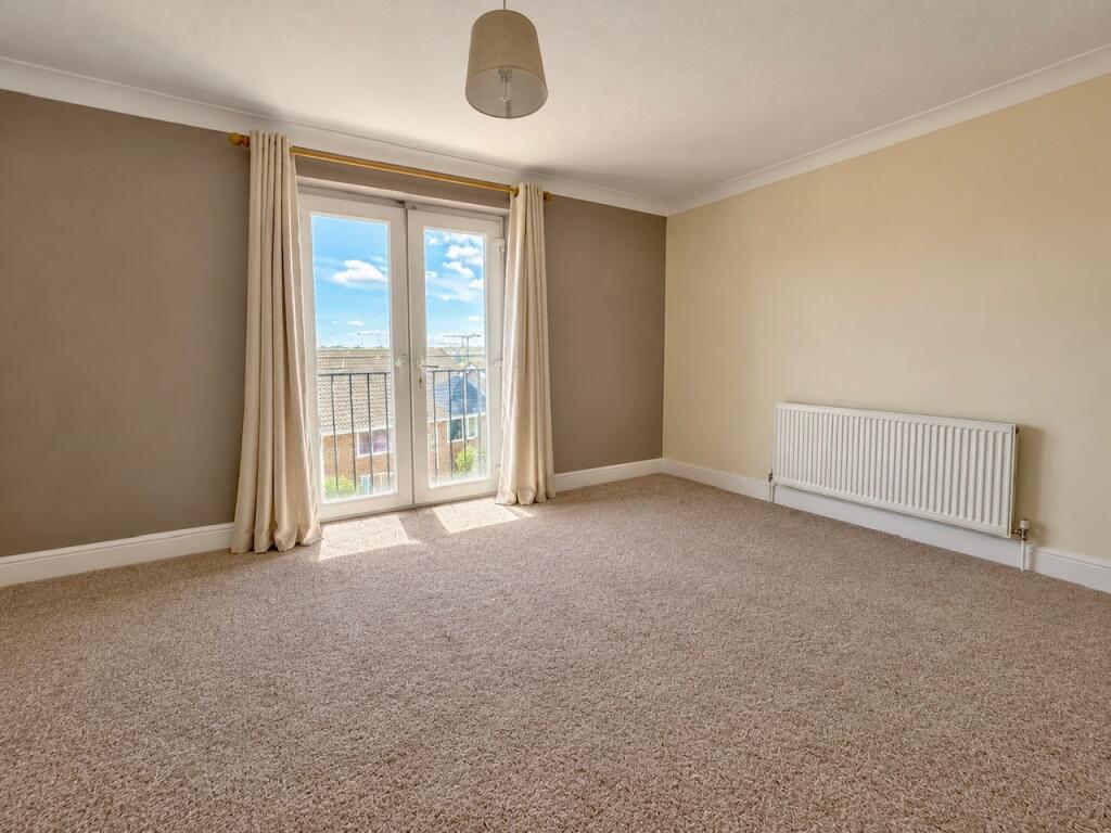 Apartment in Ryde, Weeks - View 4