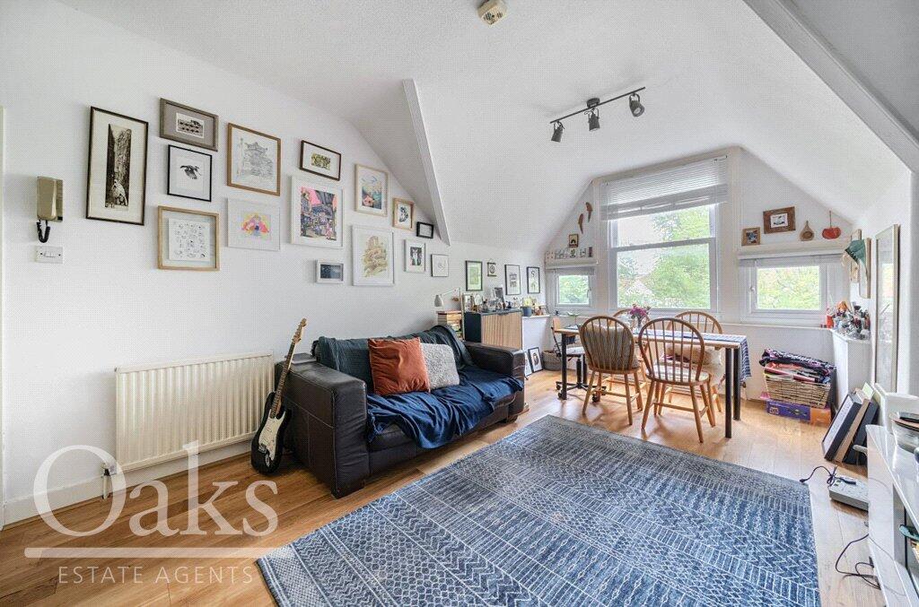 1-bed flat on South Norwood Hill, South Norwood, £260,000
