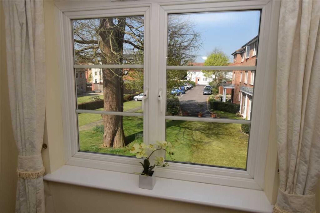 Apartment in Chelmsford - View 2