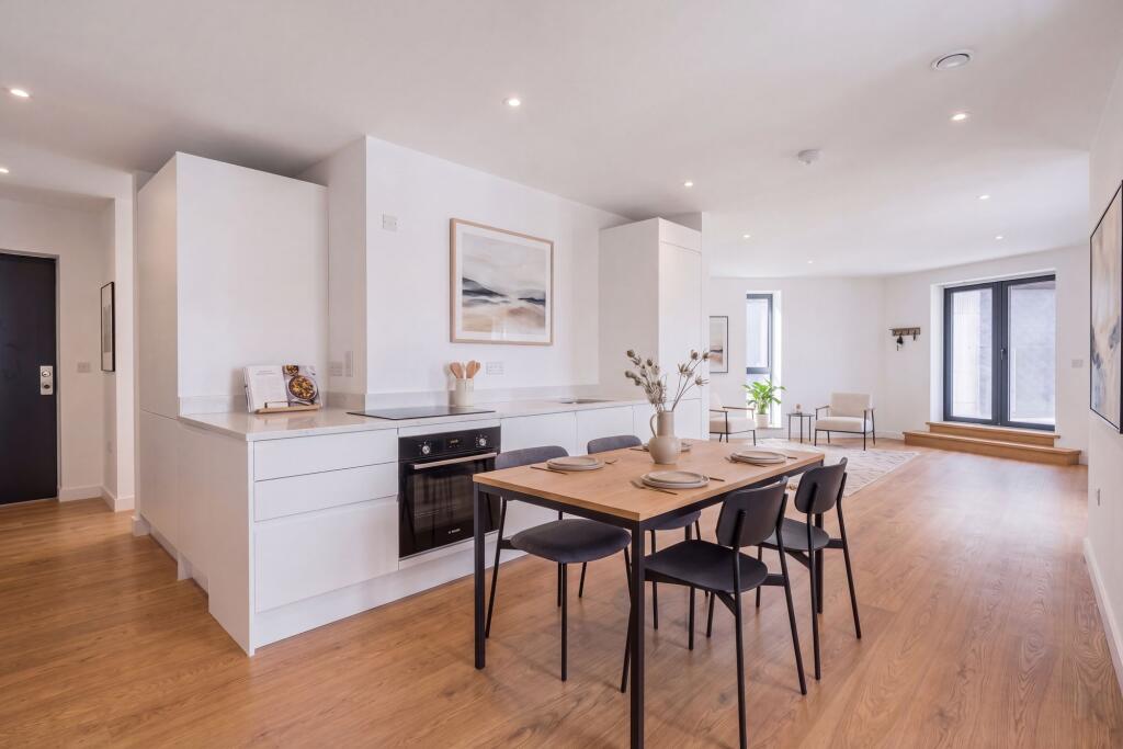 Apartment in Sheffield, South Yorkshire - View 3