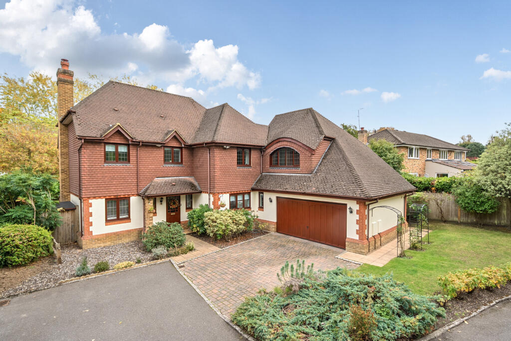 Main image of property: Fairlawn Park, Horsell, Woking, GU21