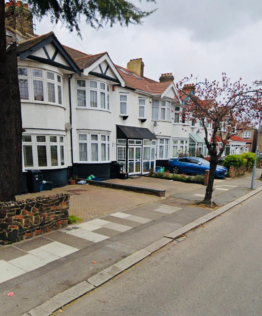 Main image of property: Bergholt Avenue, Redbridge, Ilford, London, IG4 5NE
