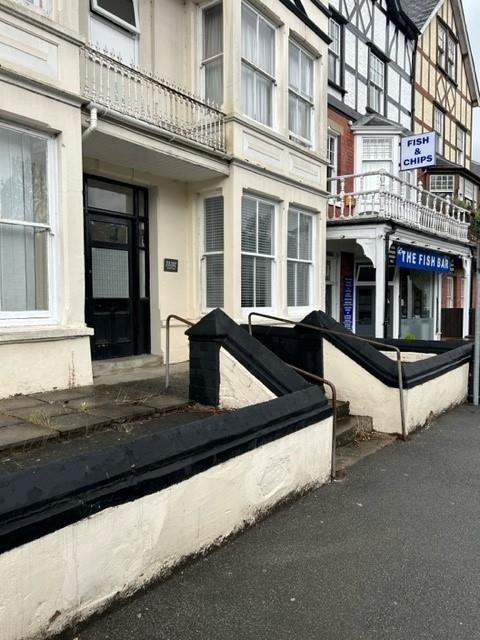 Main image of property: High Street, Llandrindod Wells, LD1