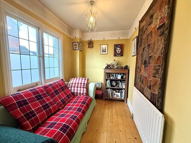 Forest Road, Wokingham, RG40 photo 4