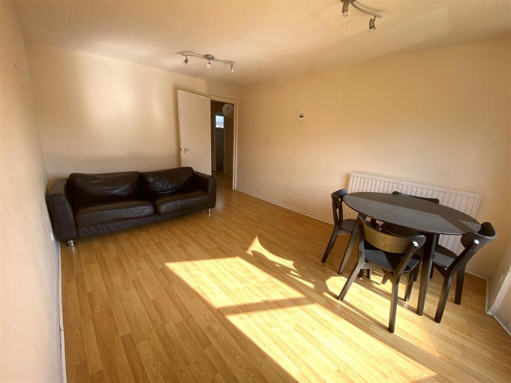 Additional image 7 of Chantry Court, Hatfield, Herts