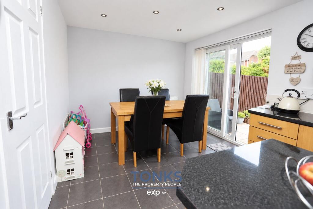House in Dudley, West Midlands - More