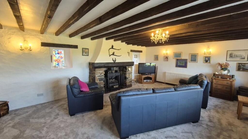 Bryn Farm & Erw'r Wennol, Caergeiliog, Anglesey, LL65 photo 3