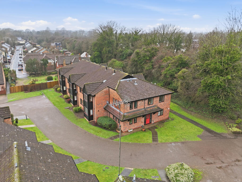 Additional image 13 of The Beeches, Park Street, St. Albans