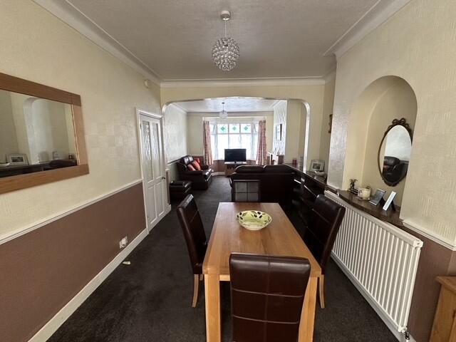 Woodlands Avenue, Chadwell Heath, Barking And Dagenham photo 5