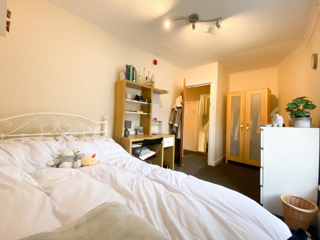 House in Cardiff, Cathays - View 5