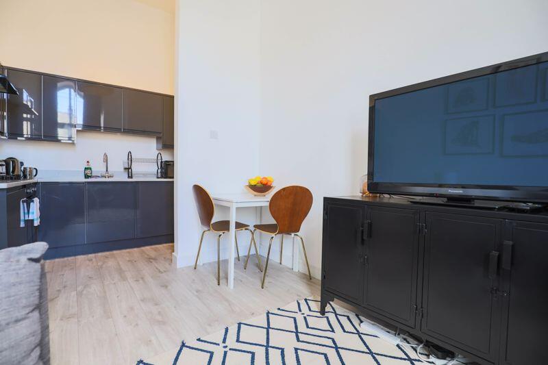 Apartment in Exeter - More