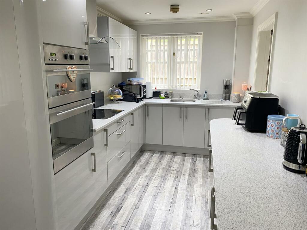Brook Lodge, Watling Street North, Church Stretton, SY6 7AR photo 2