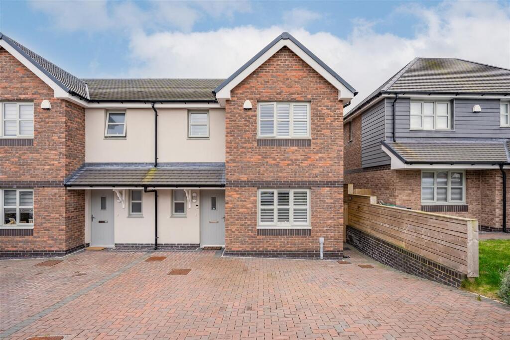 Main image of property: Parc Pentywyn, Deganwy, LL31