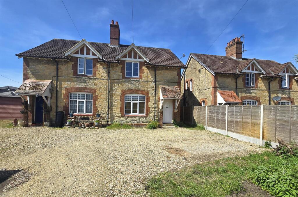 Main image of property: Elm Tree Cottage, Pewsham
