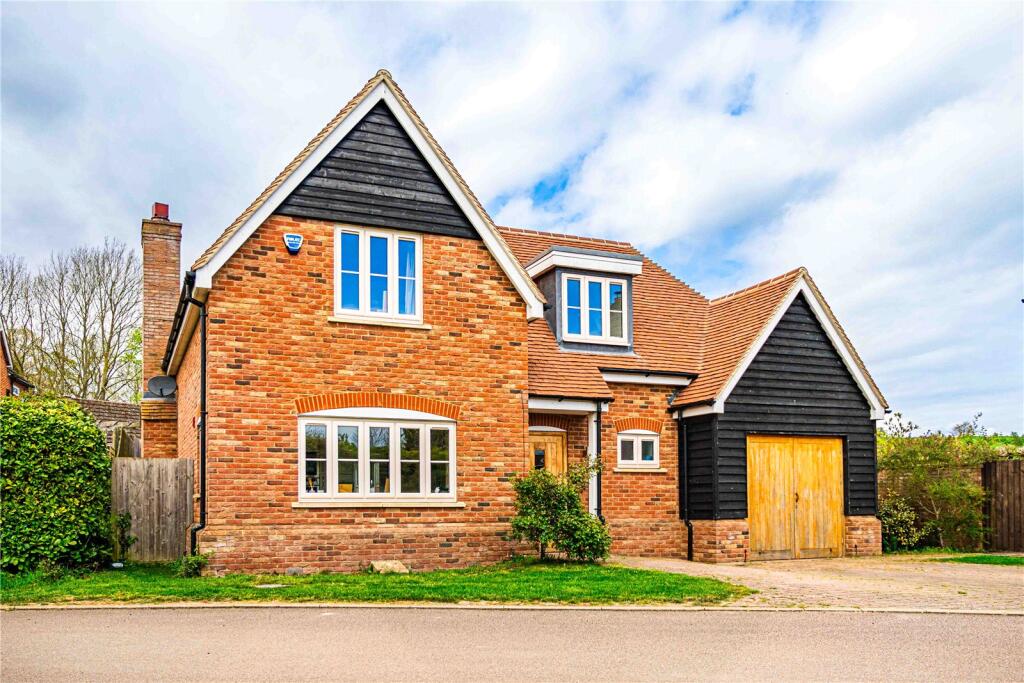 Main image of property: Greenhill View, Tilsworth, Central Bedfordshire, LU7