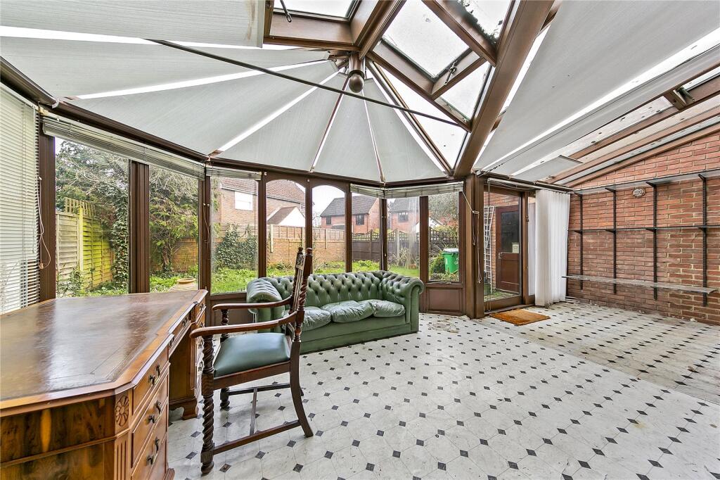 House in Twickenham - View 5