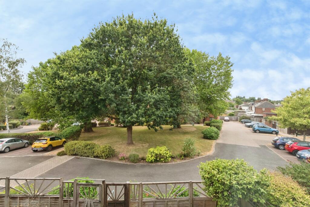 House in Exeter - View 4