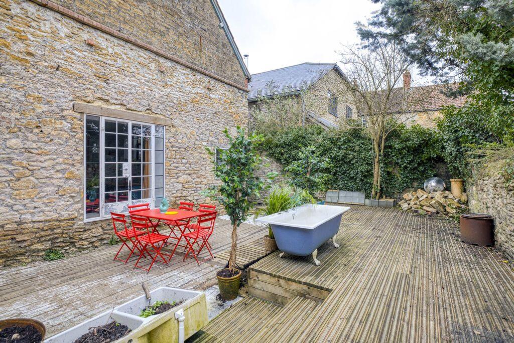 Additional image 20 of Unique 6 bedroom detached property on Bruton High Street