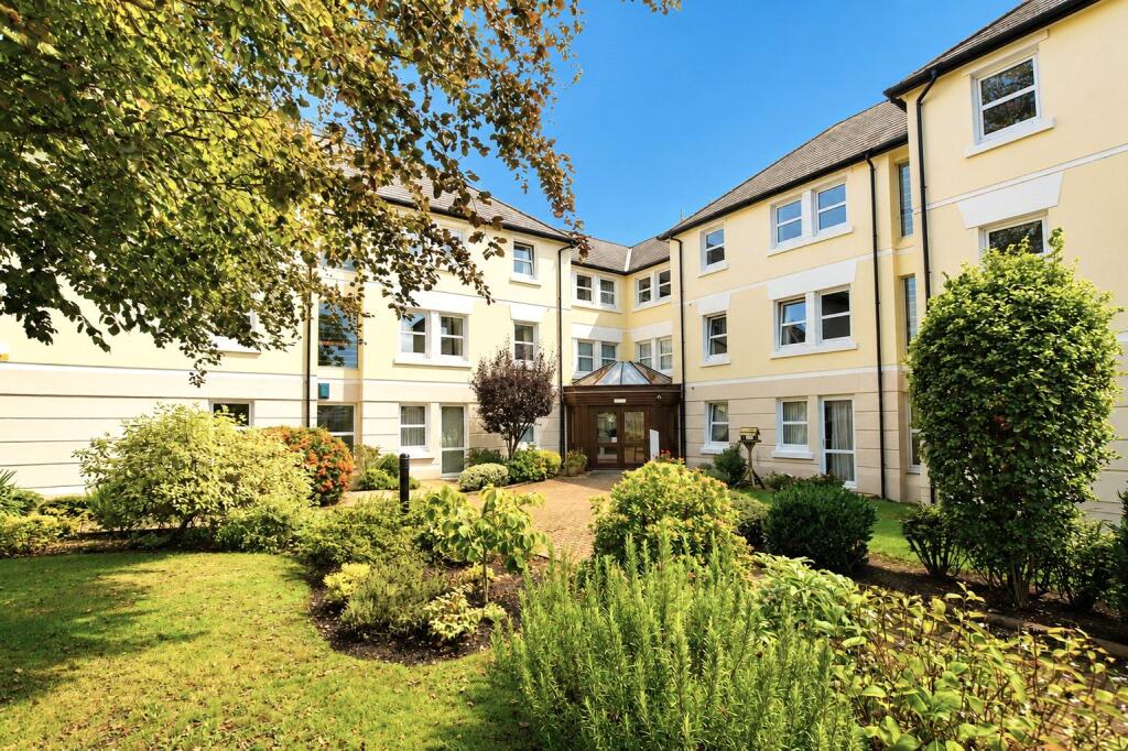 2-bed flat on Barum Court, Litchdon Street, Barnstaple, Devon, EX32, £175,000
