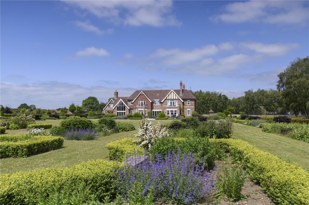 Main image of property: Chenies Hill, Latimer, Buckinghamshire, HP5