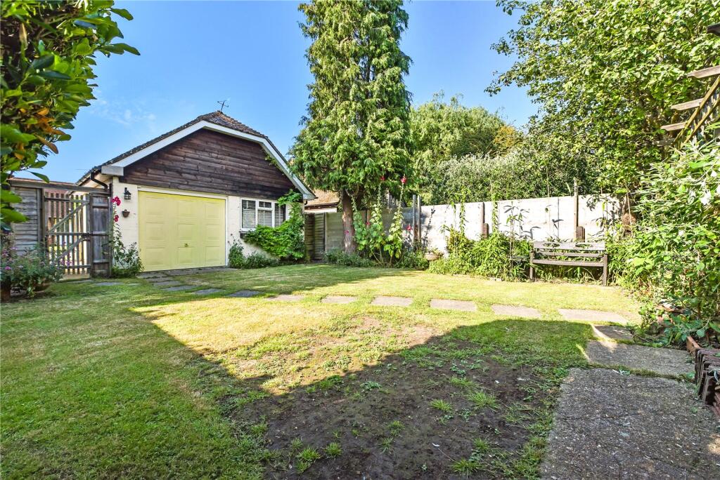 Bosham Lane, Bosham, Chichester, West Sussex, PO18 photo 4