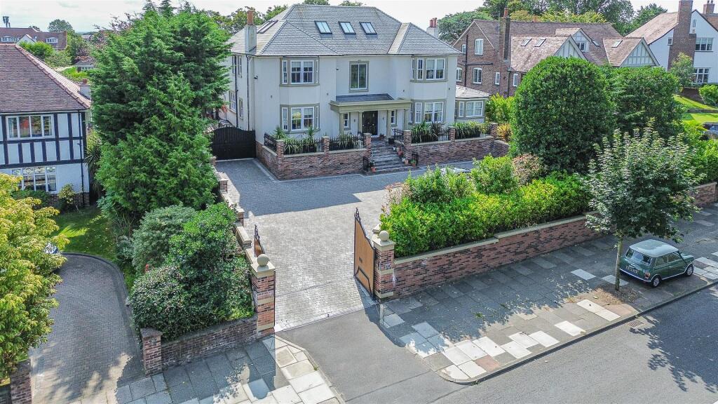 Main image of property: Waterloo Road, Birkdale, Southport