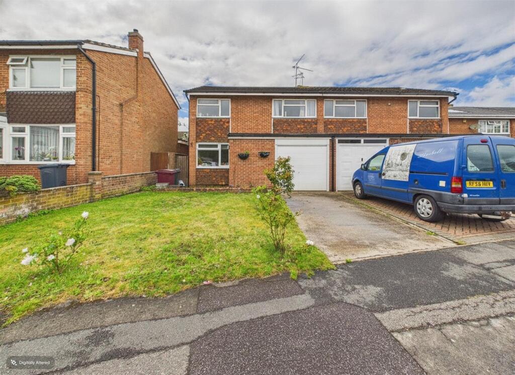 Main image of property: Hardwick Road, Tilehurst, Reading