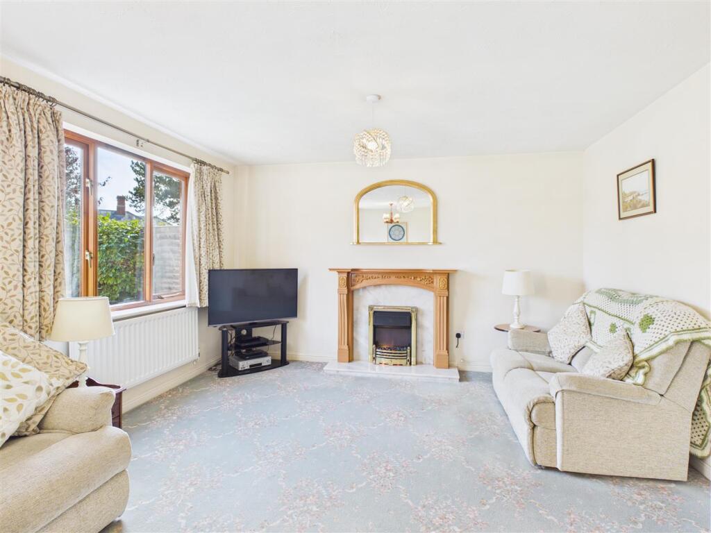 House in Malvern Hills, Bastonford, Powick - More
