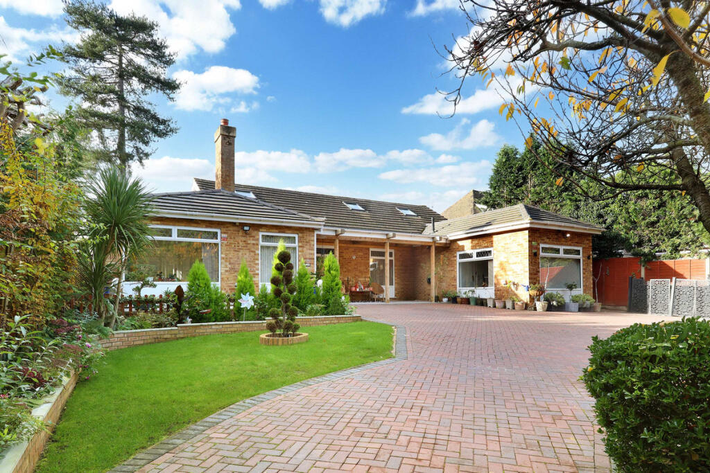 Main image of property: Old Beaconsfield Road, Farnham Common, SL2