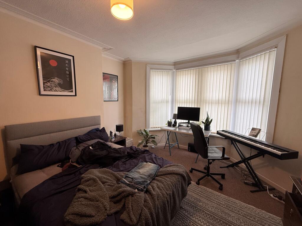 5 bedroom house for rent