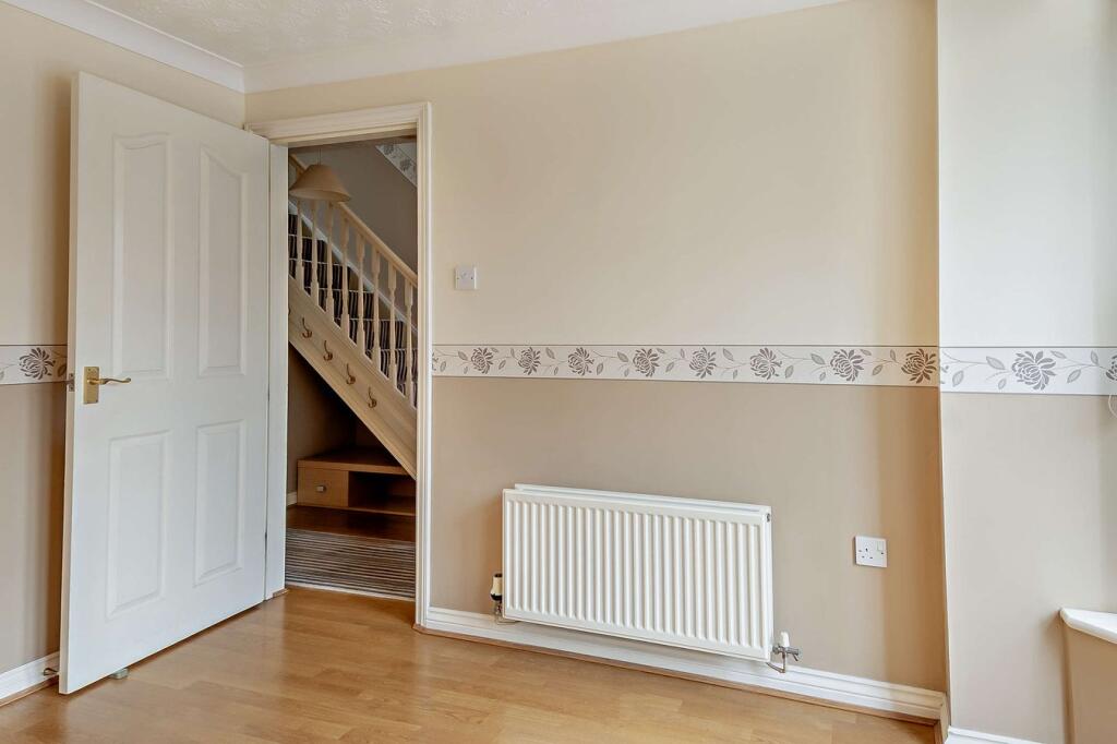 Crabapple Close, Wymondham, NR18 photo 3