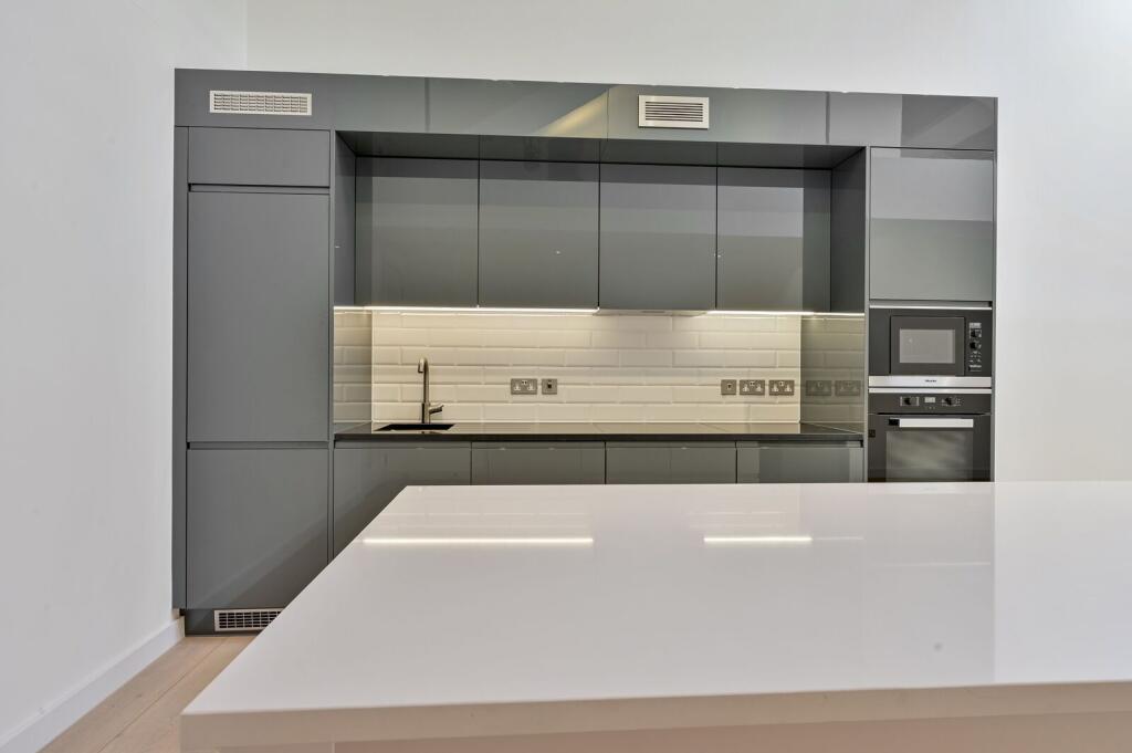 Apartment in London - View 4