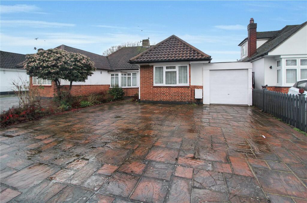 Main image of property: The Fairway, Leigh-on-Sea, Essex, SS9