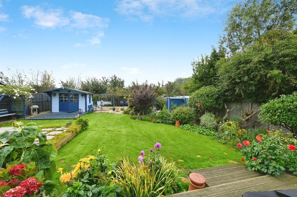 Saxon Place, Weeting, Brandon photo 3
