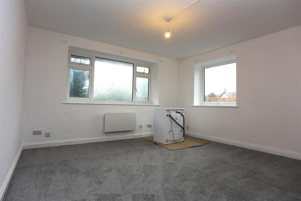 Apartment in Brighton - View 3